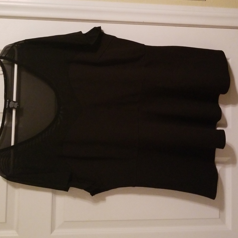 Torrid Sheer Heart shape top Sz 3